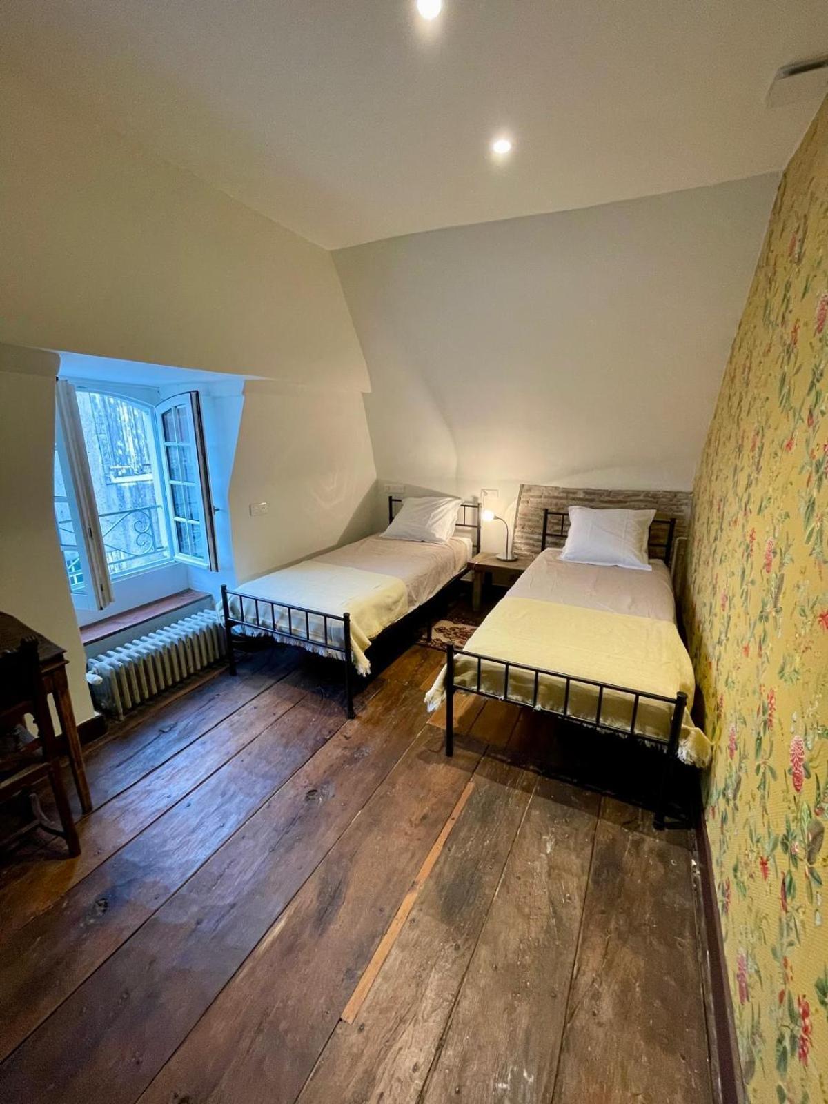 Jardin Des Remparts Bed and Breakfast Orthez Εξωτερικό φωτογραφία