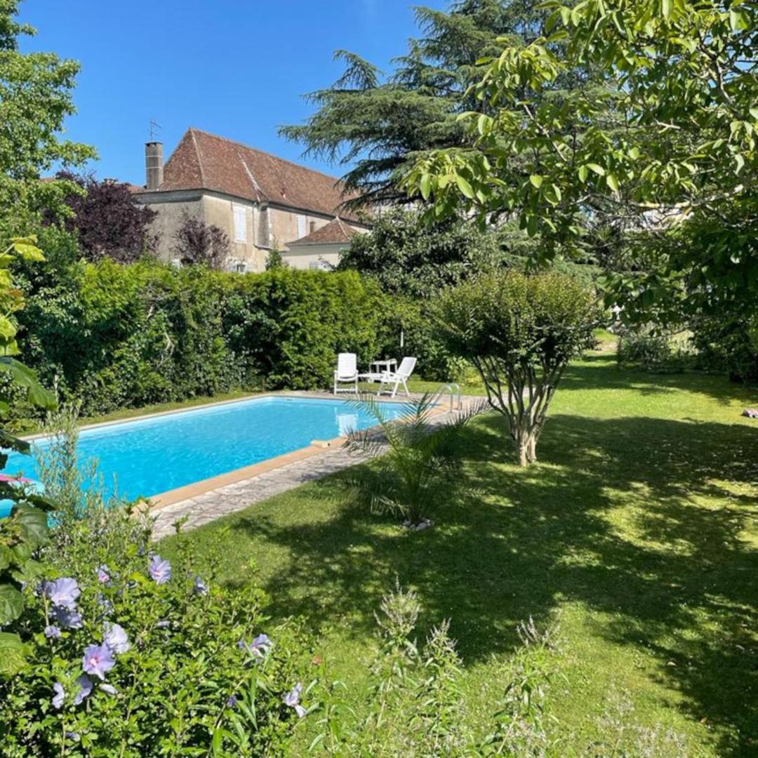 Jardin Des Remparts Bed and Breakfast Orthez Εξωτερικό φωτογραφία