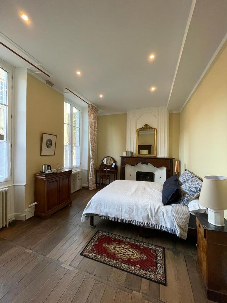 Jardin Des Remparts Bed and Breakfast Orthez Εξωτερικό φωτογραφία