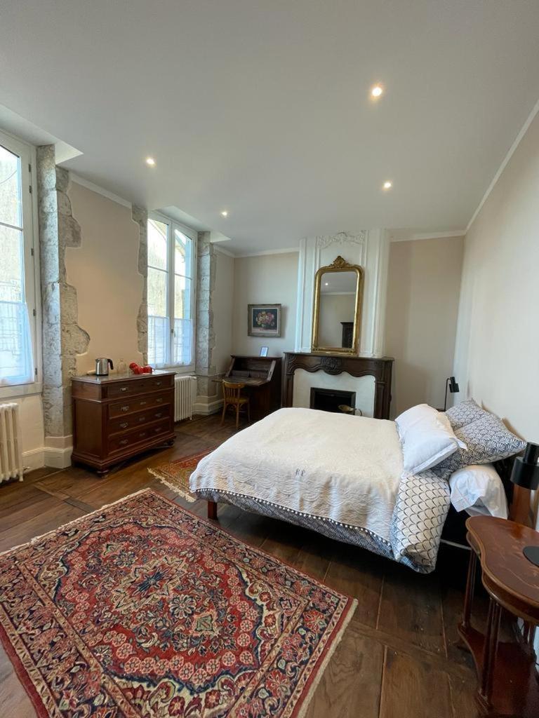 Jardin Des Remparts Bed and Breakfast Orthez Εξωτερικό φωτογραφία