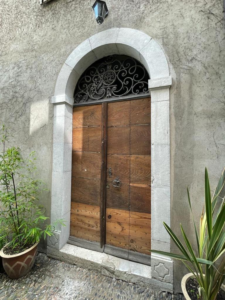 Jardin Des Remparts Bed and Breakfast Orthez Εξωτερικό φωτογραφία